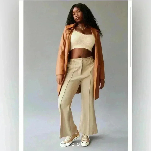 Urban Outfitters Isabella Ponte High-Waisted Flare Pant - Picture 3 of 7
